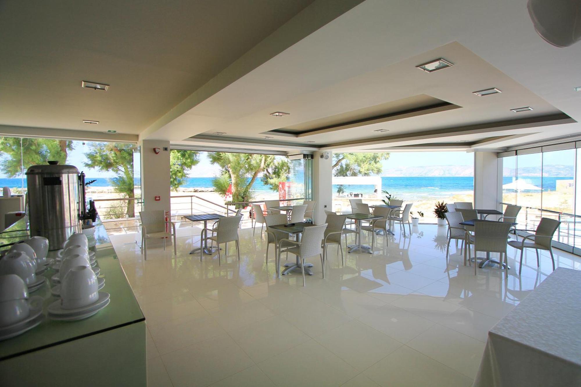 Aparthotel Nautilus Bay 3*